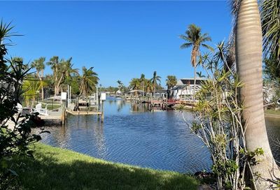 6044 Cocos Dr Fort Myers FL 33908
