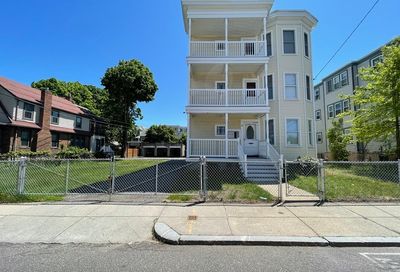 65 Waverly St Boston MA 02135