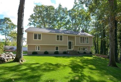 2 Tanglewood Dr Milford MA 01757