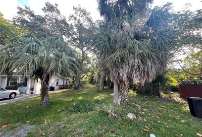 Banana Street Tarpon Springs FL 34689
