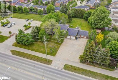 454 MAPLEVIEW Drive W Barrie ON L4N9G4