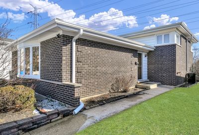 6639 Davis Street Morton Grove IL 60053
