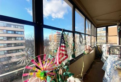 162-40 9 Avenue Beechhurst NY 11357