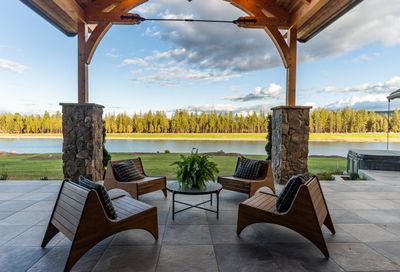 63420 NW Shoreline Drive Bend OR 97703