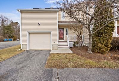 81 Gaslight Lane Easton MA 02356