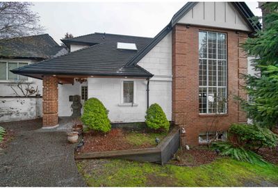 2198 ROSEBERY AVENUE West Vancouver BC V7V2Z7