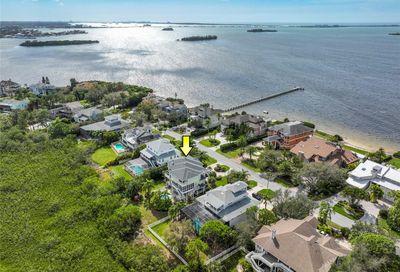 933 Point Seaside Drive Crystal Beach FL 34681