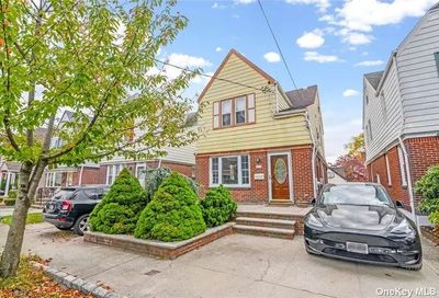 171-28 Courtney Avenue Flushing NY 11358