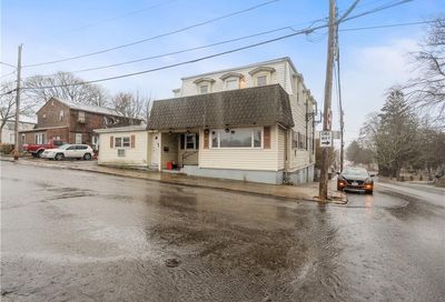 118 Brookside Avenue West Warwick RI 02893