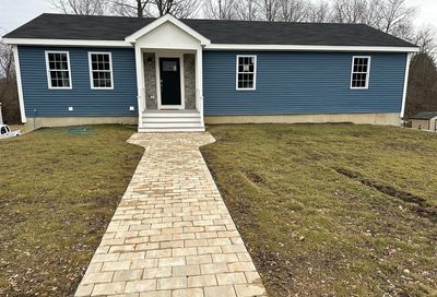 44 Alton Dr Dudley MA 01571