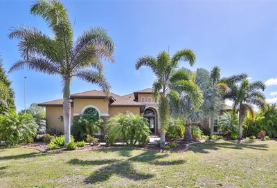 2420 Crestview Road Wimauma FL 33598