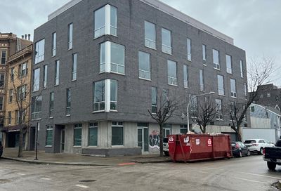 913 W School Street Chicago IL 60657