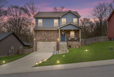 1120 Racker Dr Clarksville TN 37043