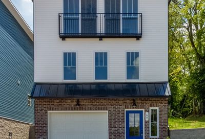 60 W High St Clarksville TN 37040