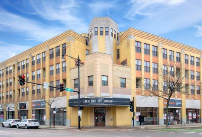 1645 W School Street Chicago IL 60657