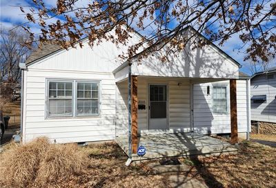 2008 E 79th Street Kansas City MO 64132