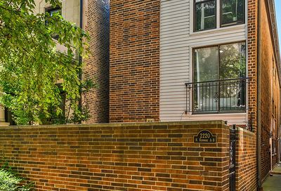 2220 N Kenmore Avenue Chicago IL 60614