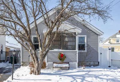276 White St Lowell MA 01854