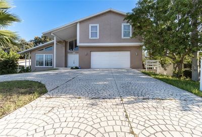 107 Causeway Boulevard Belleair Beach FL 33786