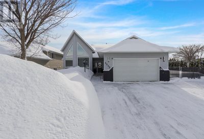 3545 CHARTWELL AVENUE Prince George BC V2N6Y4