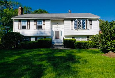 10 Harding St Milford MA 01757
