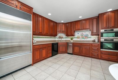 55 W Goethe Street Chicago IL 60610