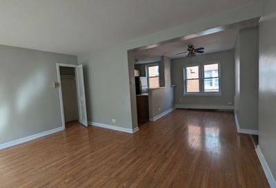6829 N Hamilton Avenue Chicago IL 60645