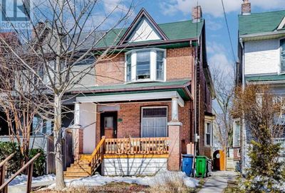 18 MALLON AVE Toronto ON M4M1P8