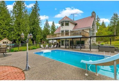 11770 272 STREET Maple Ridge BC V2W1Y9