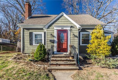 30 Hobson Avenue North Providence RI 02911