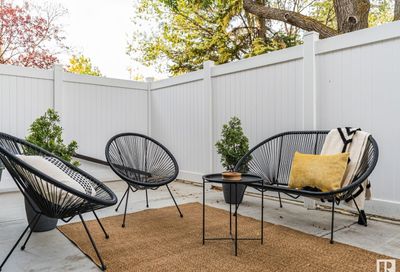 #12 17409 95 ST NW Edmonton AB T5Z2B9
