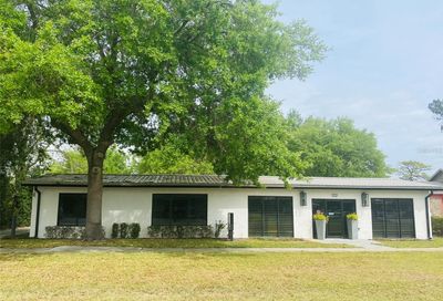 122 W Crystal Lake Avenue Lake Mary FL 32746