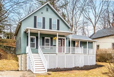 4 Walker Ct Southbridge MA 01550