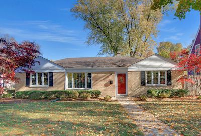 400 Wedgemere Place Libertyville IL 60048