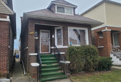 9025 S Kingston Avenue Chicago IL 60617