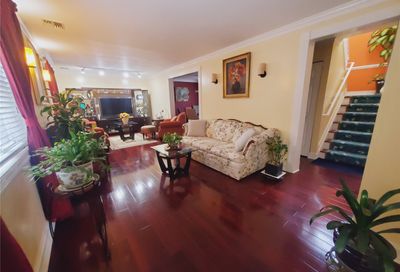 67-33 Cloverdale Lane Bayside NY 11364