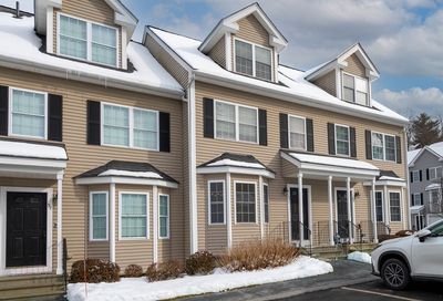 53 Whispering Pine Cir Worcester MA 01606