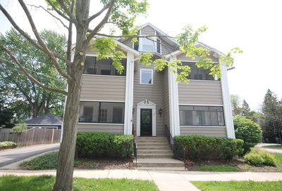 139 W Russell Street Barrington IL 60010