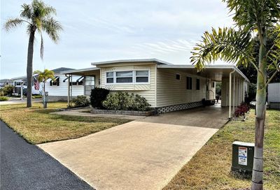 610 Mount Oak Avenue NE St Petersburg FL 33702