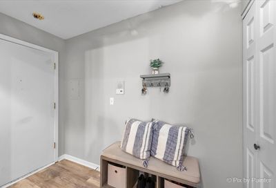 2075 Creekside Drive Wheaton IL 60189