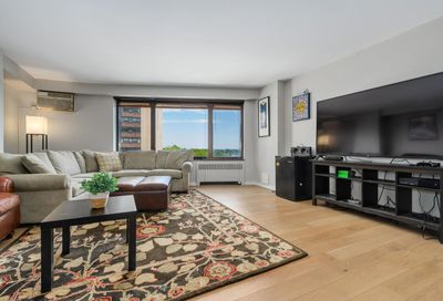 3100 N Lake Shore Drive Chicago IL 60657