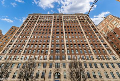 3750 N Lake Shore Drive Chicago IL 60613