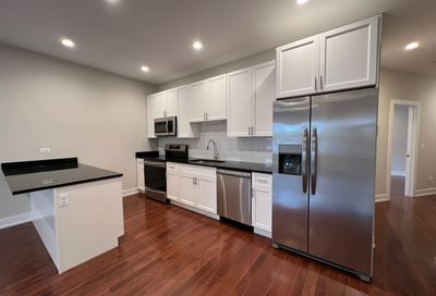 4647 N Malden Street Chicago IL 60640