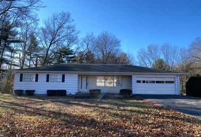 85 Charlton Rd Dudley MA 01571