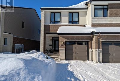 521 EARNSCLIFFE GROVE Ottawa ON K4M0E1