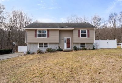 5 Heather Hill Northbridge MA 01588