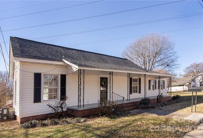 319 E Gray Avenue Mooresville NC 28115