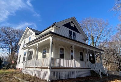 12 Coyle Street Warwick RI 02886