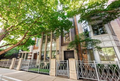 428 W Huron Street Chicago IL 60654