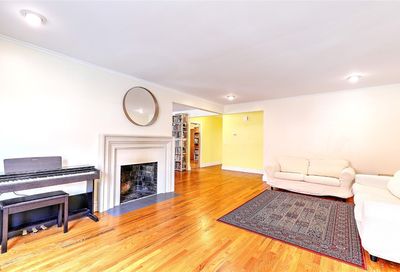 124 Edgehill Road Providence RI 02906